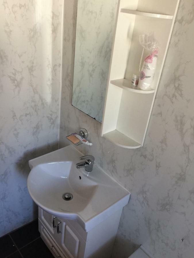 Travis House One Apartment Burnley Ngoại thất bức ảnh