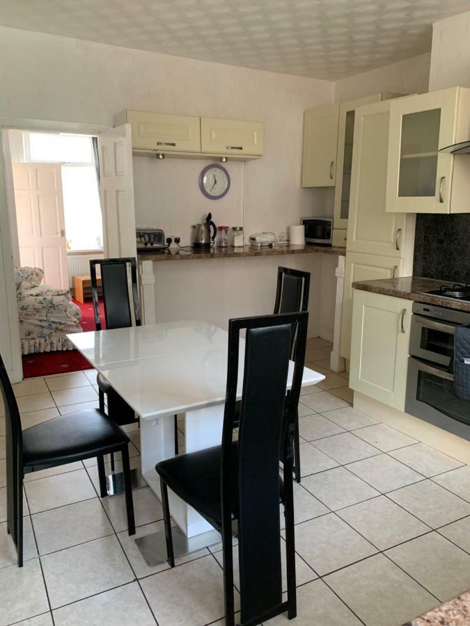 Travis House One Apartment Burnley Ngoại thất bức ảnh